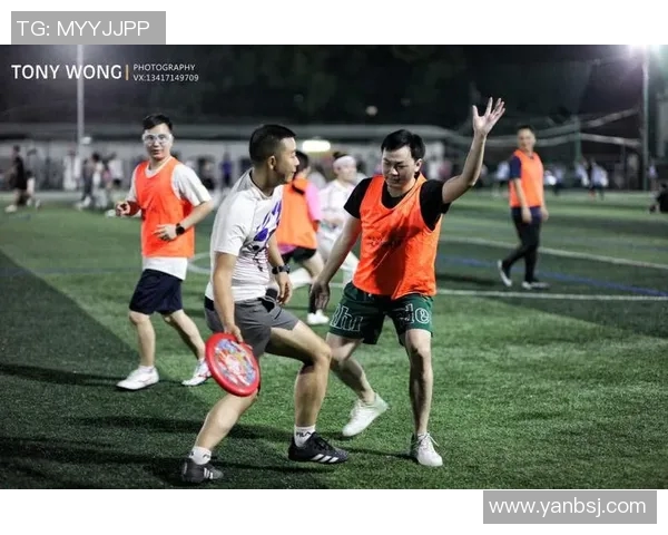 成都飞盘队速度之争引发热议运动飞盘的竞技魅力与争议并存 成都飞盘队速度之争引发热议运动飞盘的竞技魅力与争议并存