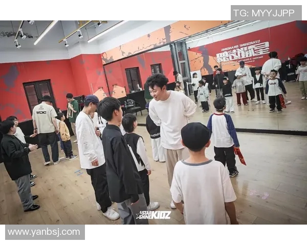 实时新闻南京街舞队的防反策略分析与表现评估探讨 实时新闻南京街舞队的防反策略分析与表现评估探讨